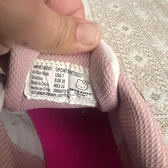 Hello kitty sneakers - Picture 4 of 5